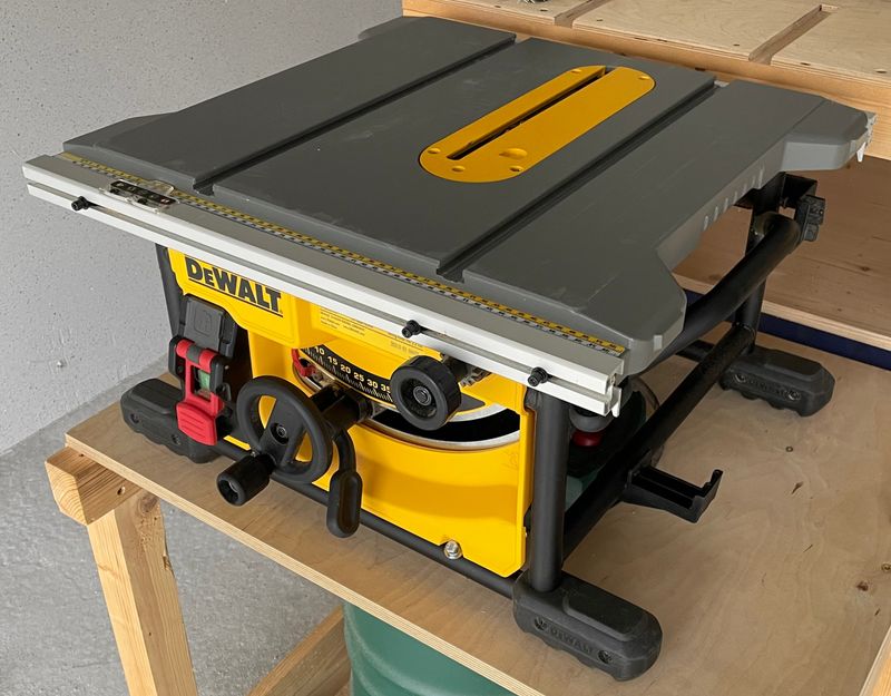 Die beste Investition in meiner Hobby-Werkstatt: DeWalt 7485 Tischkreissäge